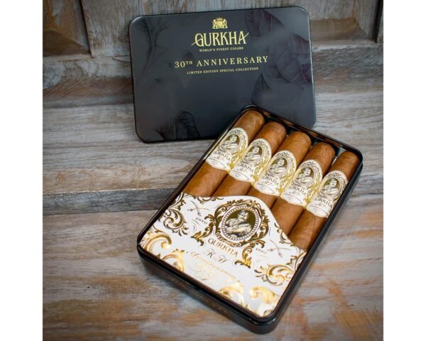 gurkha-30th-anniversary-limited-edition-special-collection-b-1.jpg Gurkha | Treinta Anniversary Tin | 5 x Toro Cigars